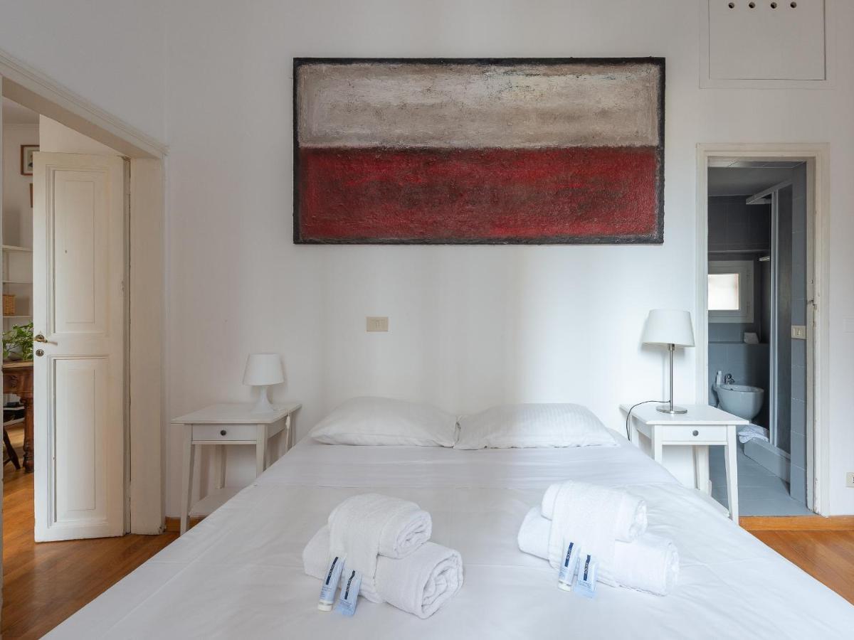 Luxury One Bedroom Fori Imperiali ローマ エクステリア 写真